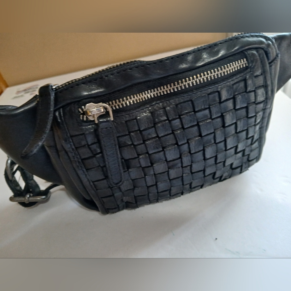 Vilenca Holland Woven Fanny Pack/Belt Bag